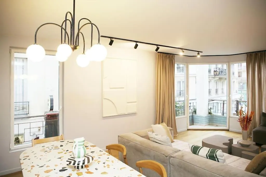 Experience Parisienne En Plein Coeur Du Marais Apartment 0*, Paris